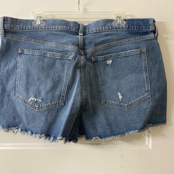 NWT Abercrombie & Fitch High Rise Mom Shorts - Picture 2 of 4